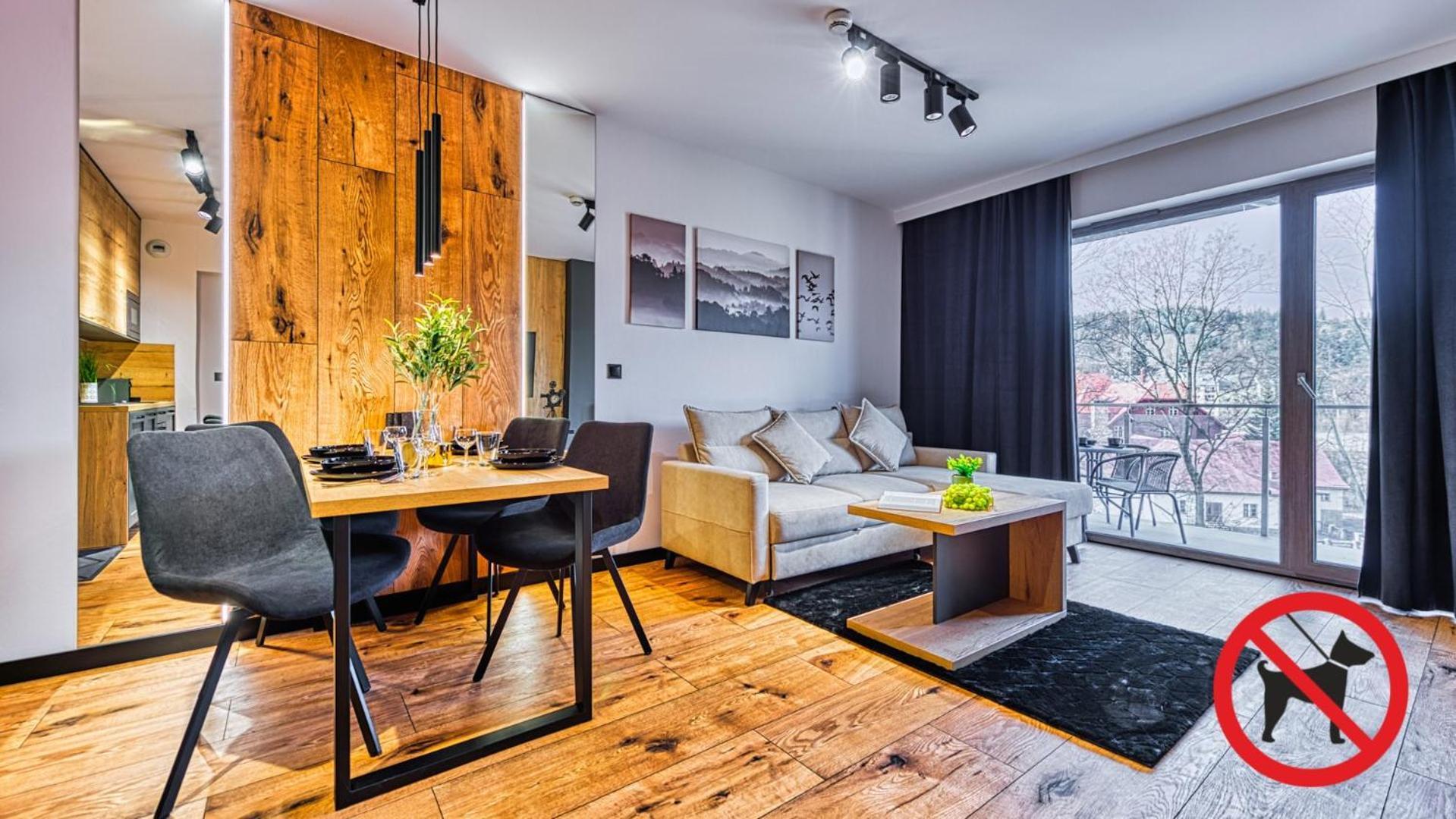Apartamenty Z Basenem I Saunami Stone Hill Resort Vip Centrum By Royal Aparts シクラルスカ・ポレンバ エクステリア 写真