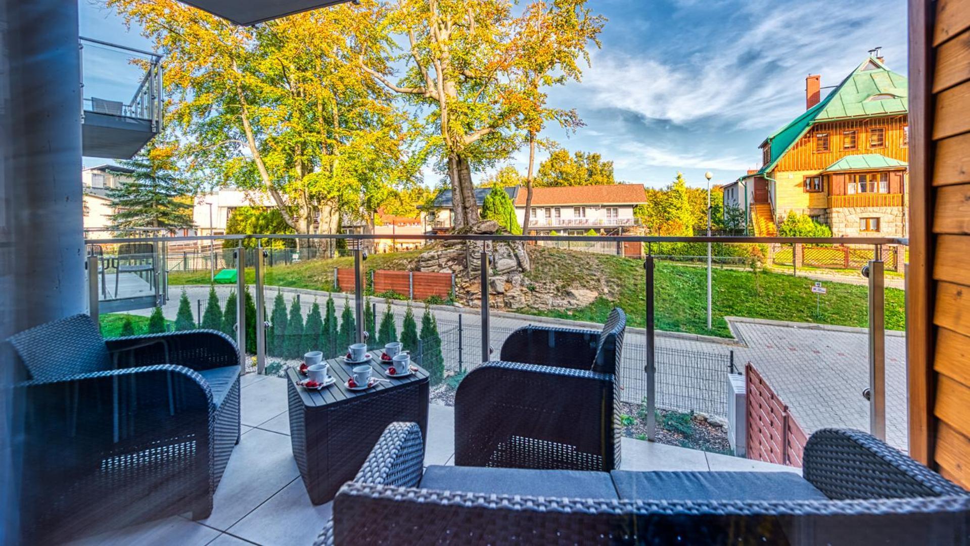 Apartamenty Z Basenem I Saunami Stone Hill Resort Vip Centrum By Royal Aparts シクラルスカ・ポレンバ エクステリア 写真