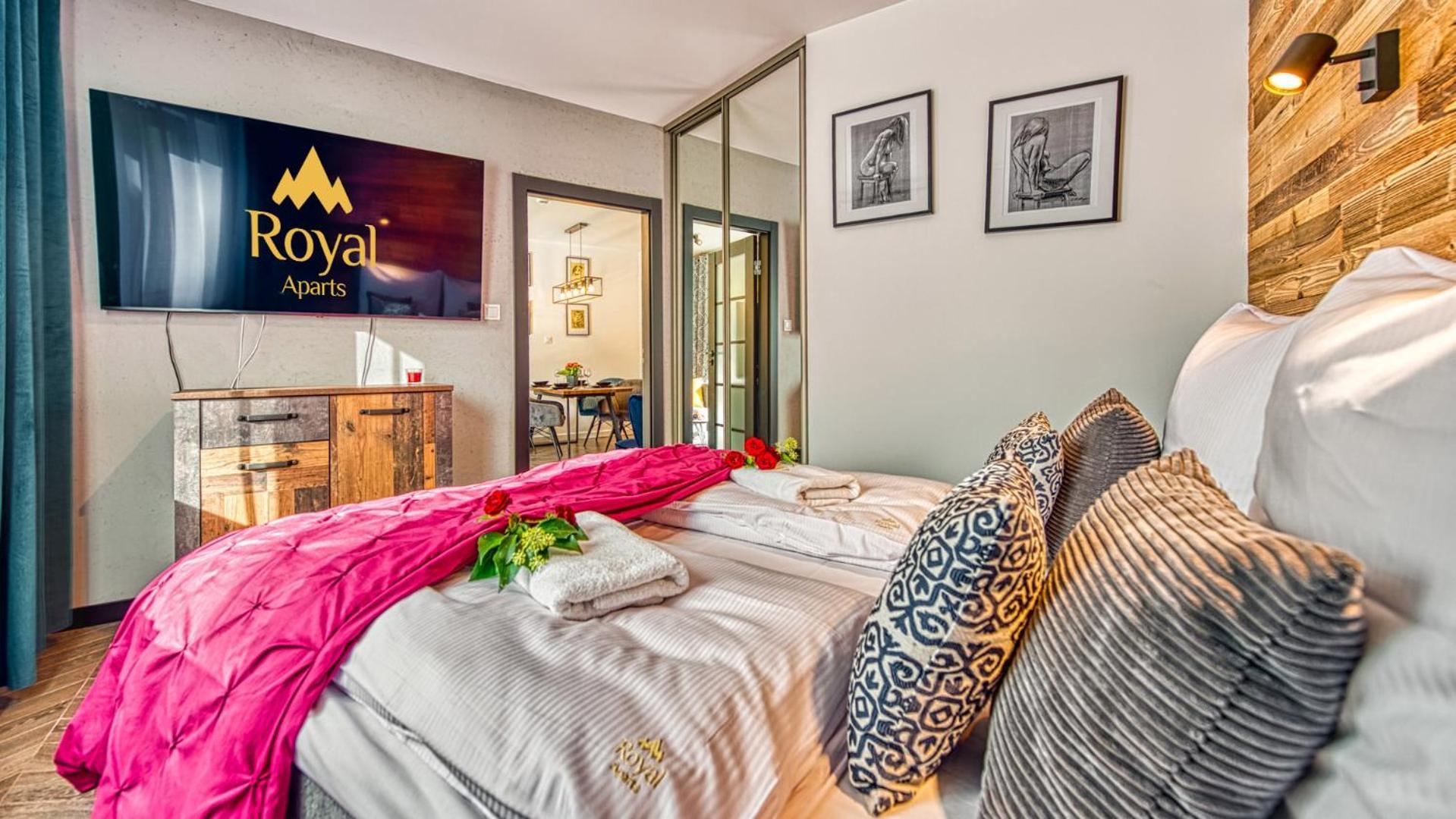 Apartamenty Z Basenem I Saunami Stone Hill Resort Vip Centrum By Royal Aparts シクラルスカ・ポレンバ エクステリア 写真