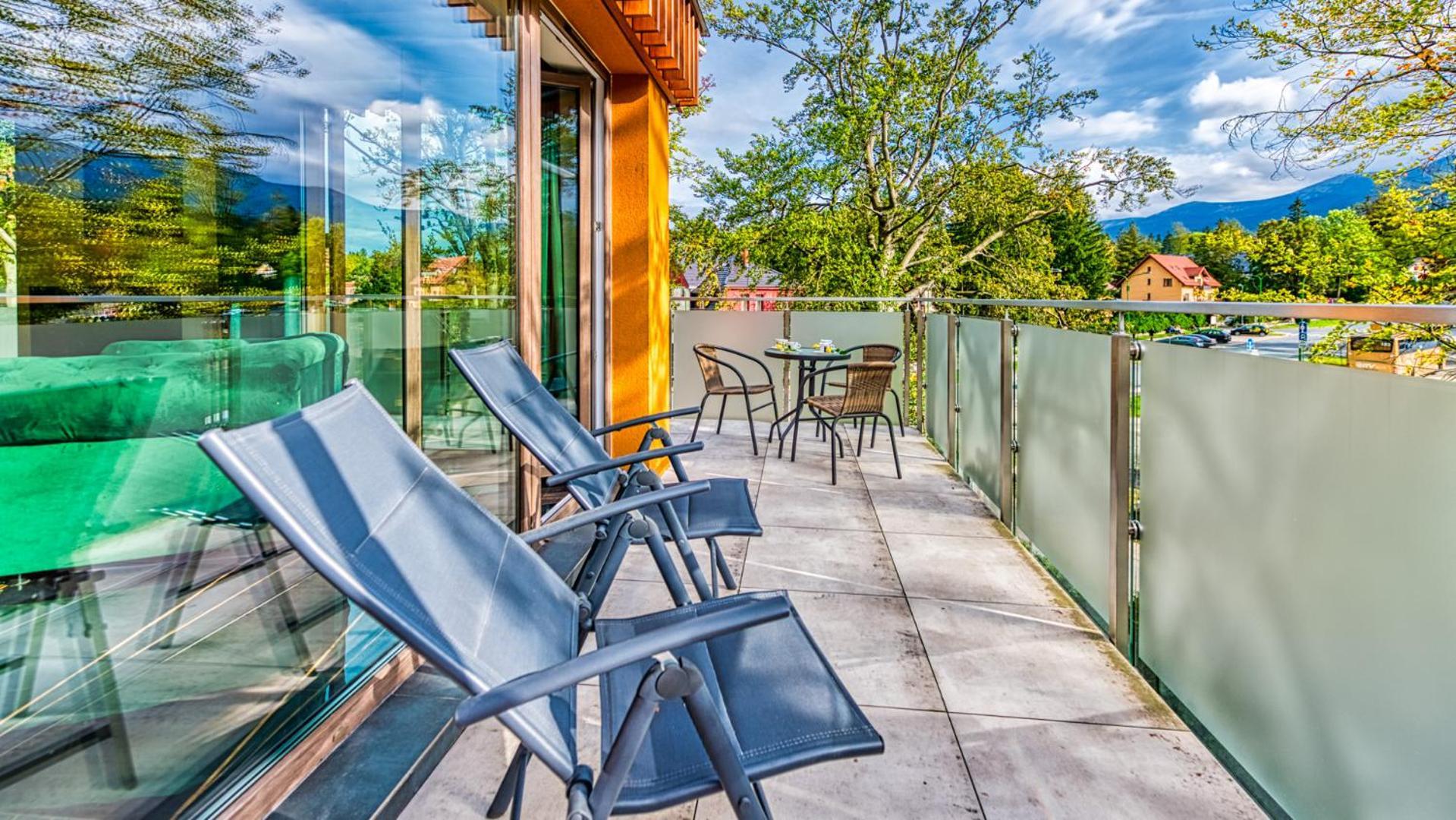 Apartamenty Z Basenem I Saunami Stone Hill Resort Vip Centrum By Royal Aparts シクラルスカ・ポレンバ エクステリア 写真