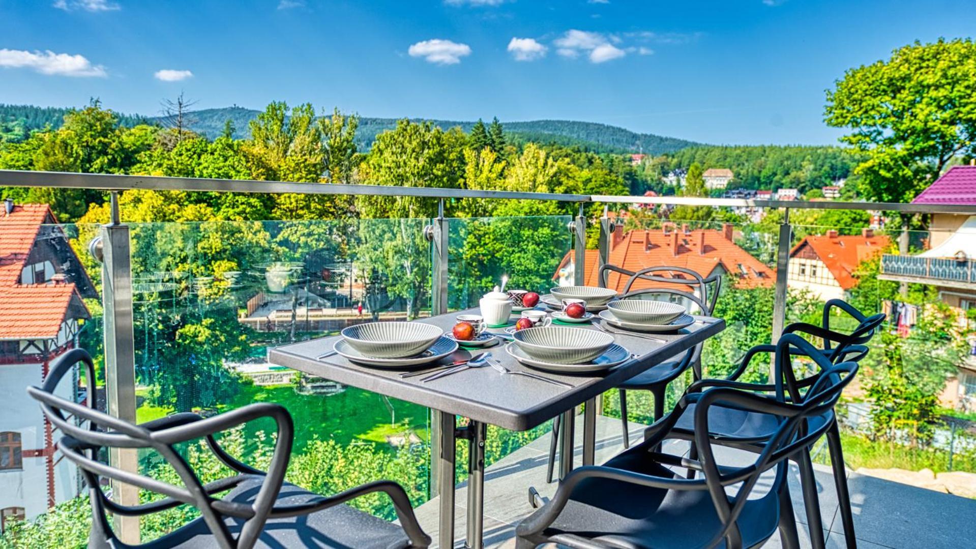 Apartamenty Z Basenem I Saunami Stone Hill Resort Vip Centrum By Royal Aparts シクラルスカ・ポレンバ エクステリア 写真