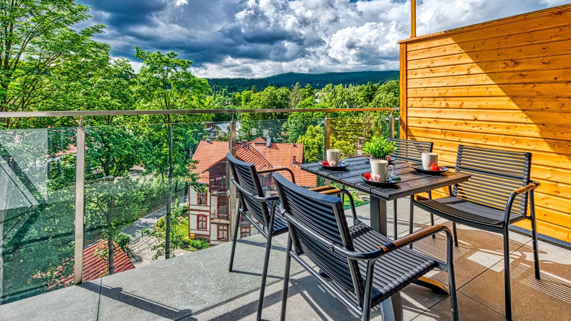 Apartamenty Z Basenem I Saunami Stone Hill Resort Vip Centrum By Royal Aparts シクラルスカ・ポレンバ エクステリア 写真