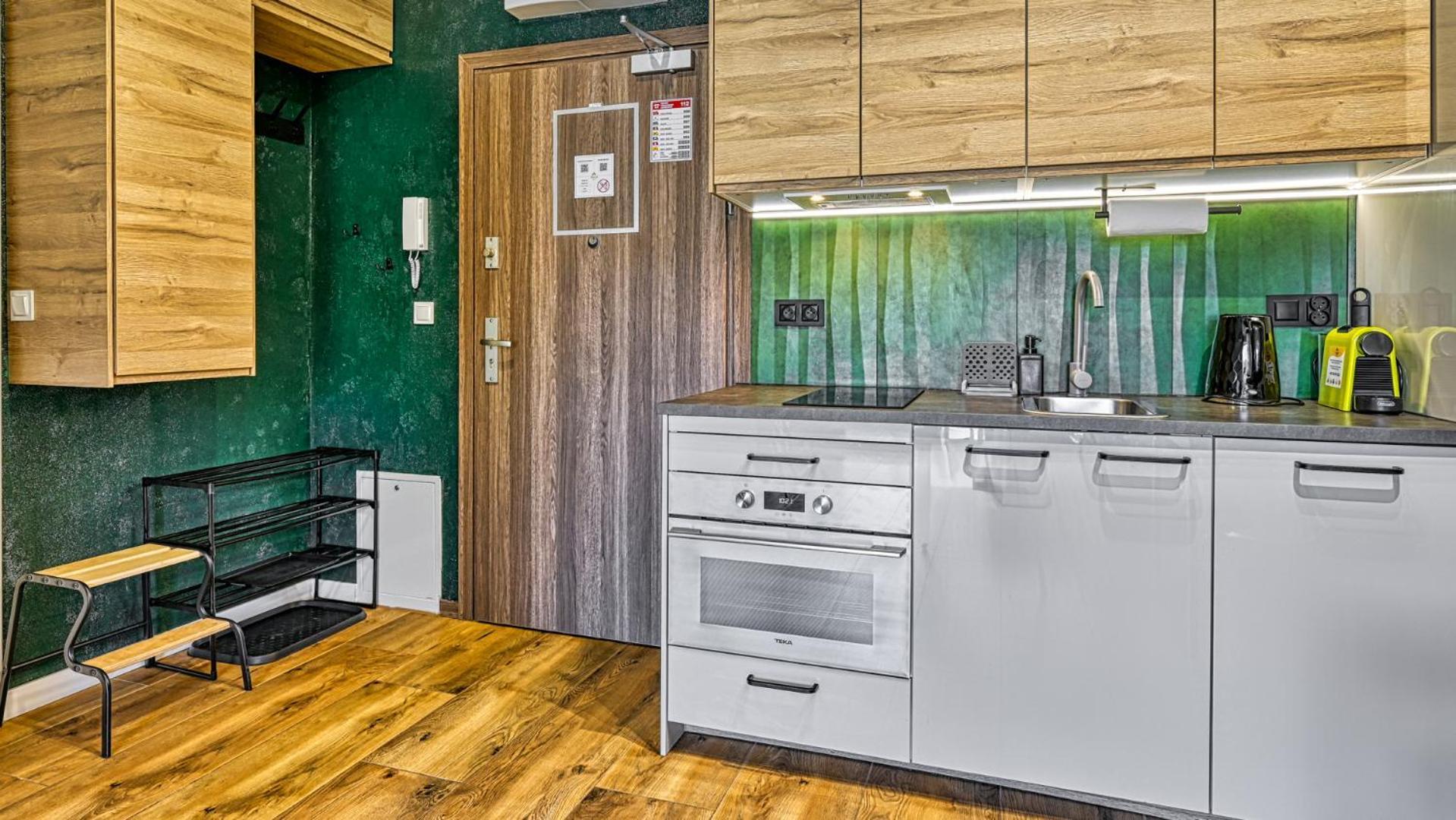 Apartamenty Z Basenem I Saunami Stone Hill Resort Vip Centrum By Royal Aparts シクラルスカ・ポレンバ エクステリア 写真