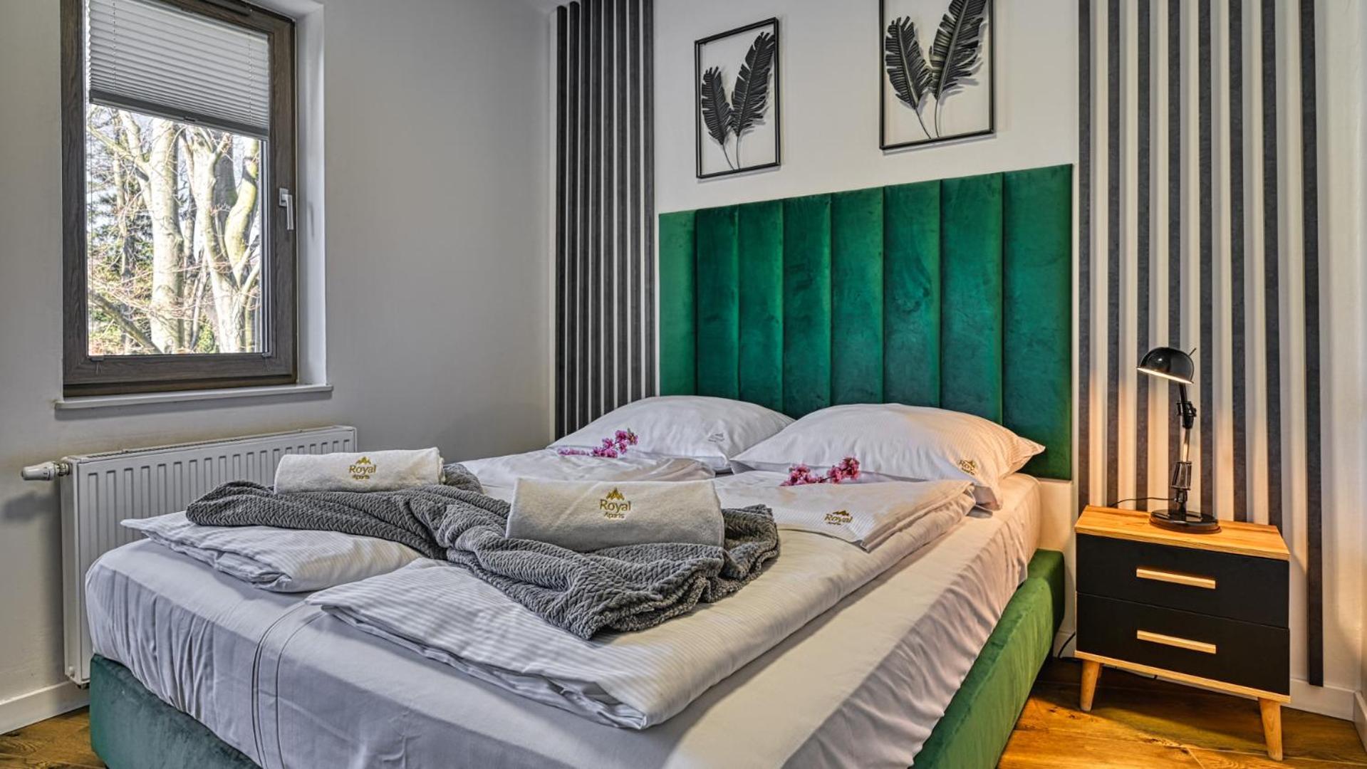 Apartamenty Z Basenem I Saunami Stone Hill Resort Vip Centrum By Royal Aparts シクラルスカ・ポレンバ エクステリア 写真